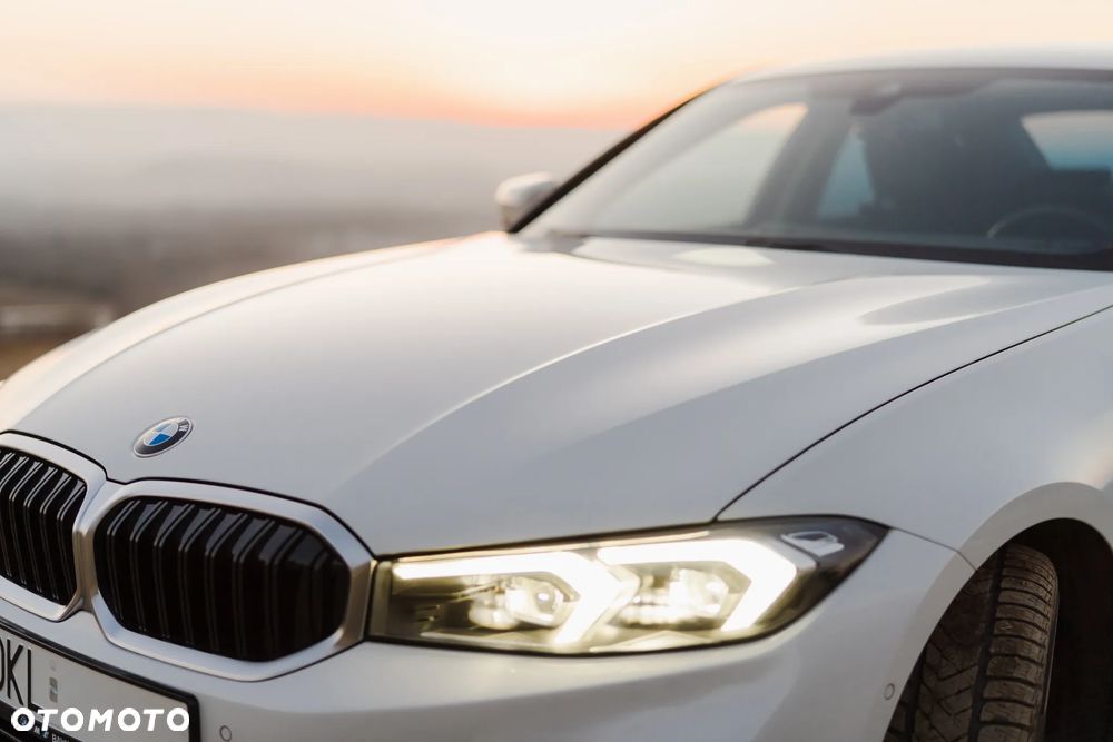 BMW Seria 3 318d - 6