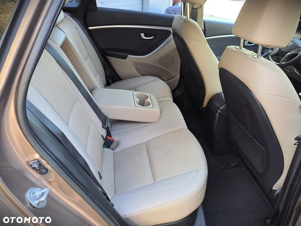 Hyundai i30 1.6 Style - 9