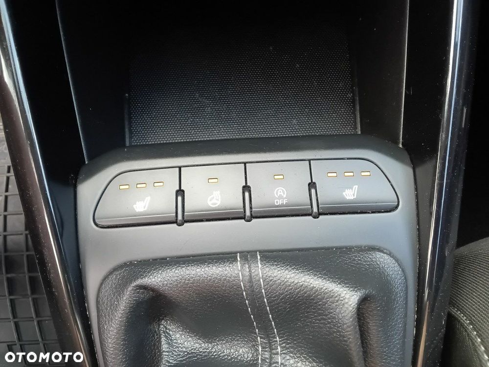 Kia Rio - 26