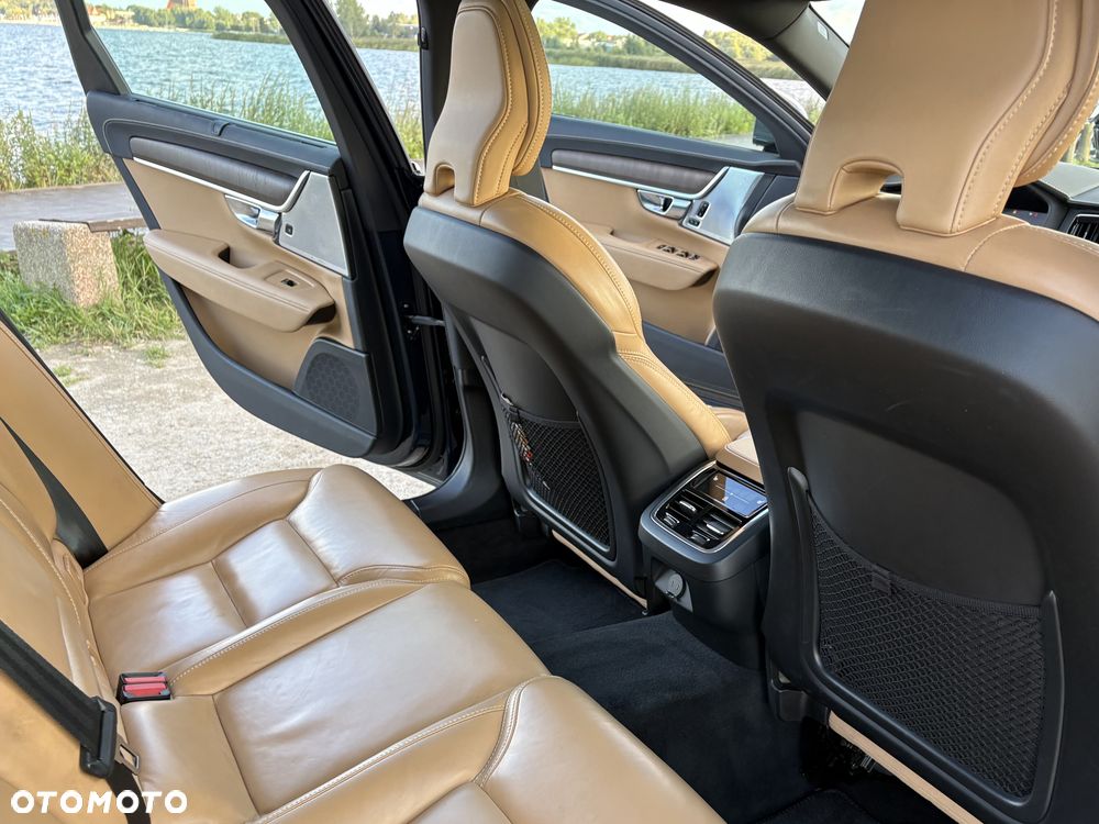 Volvo V90 B4 D Momentum - 21