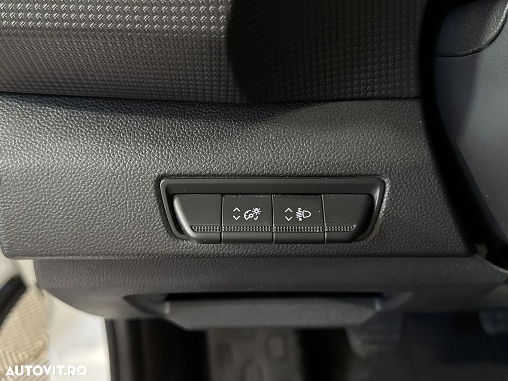 Renault Trafic - 16