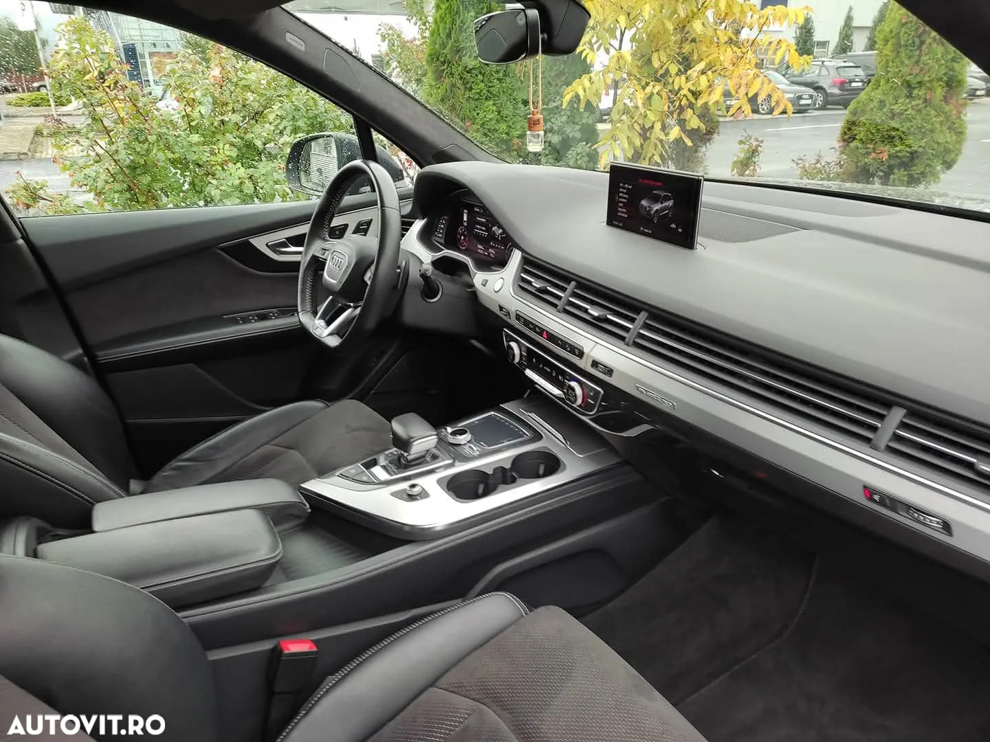 Audi Q7 3.0 ultra TDI Quattro Tiptronic - 4