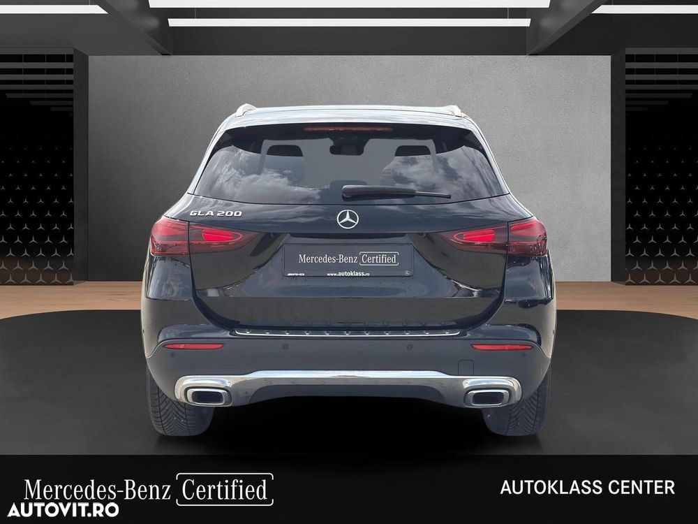 Mercedes-Benz GLA - 5