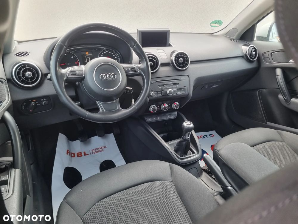 Audi A1 Sportback 1.6 TDI Attraction - 6