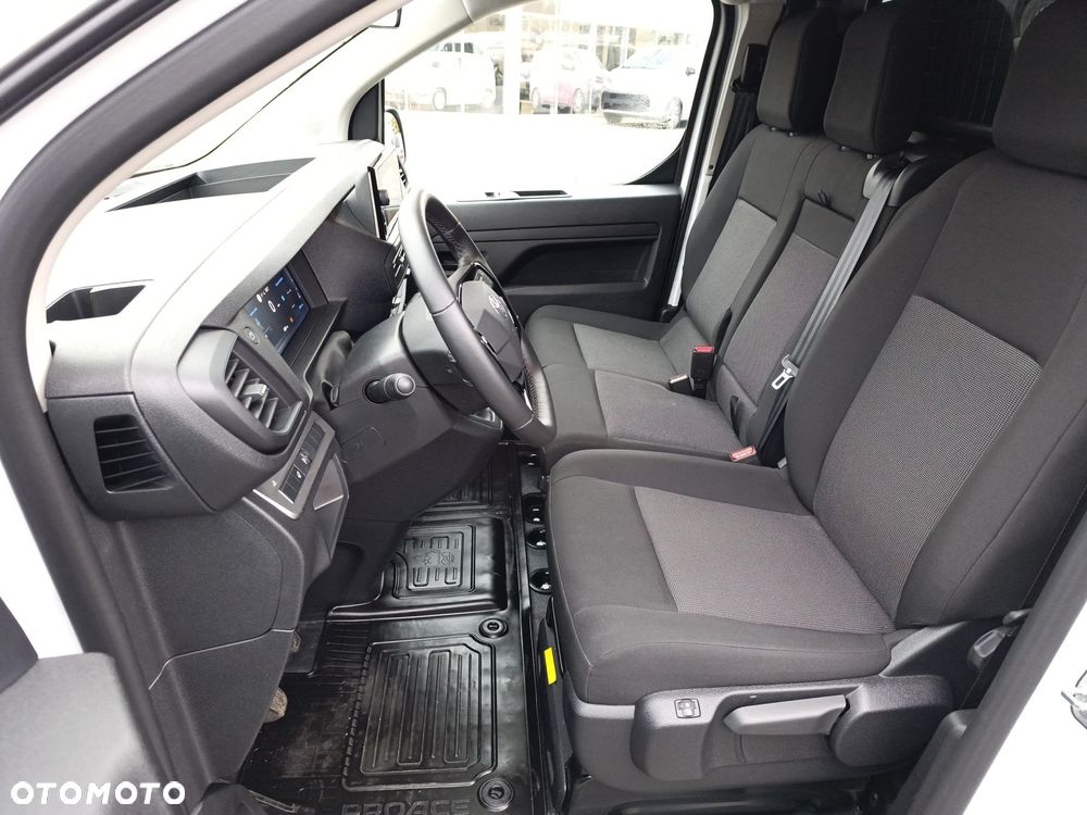 Toyota PROACE - 13