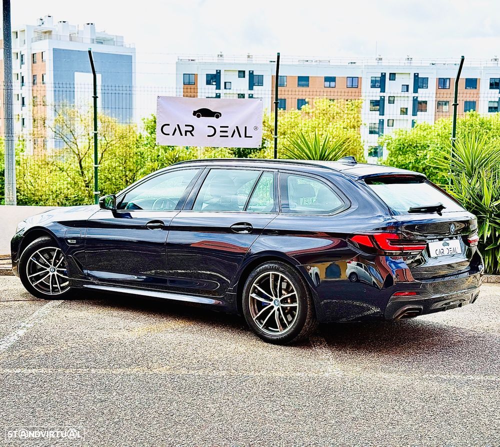 BMW 530 e Pack Desportivo M - 8