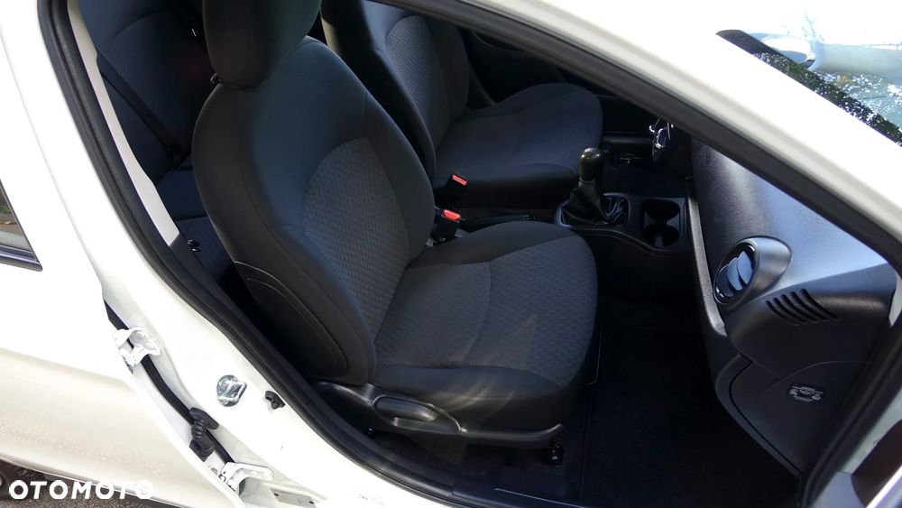 Mitsubishi Space Star 1.0 Active - 12