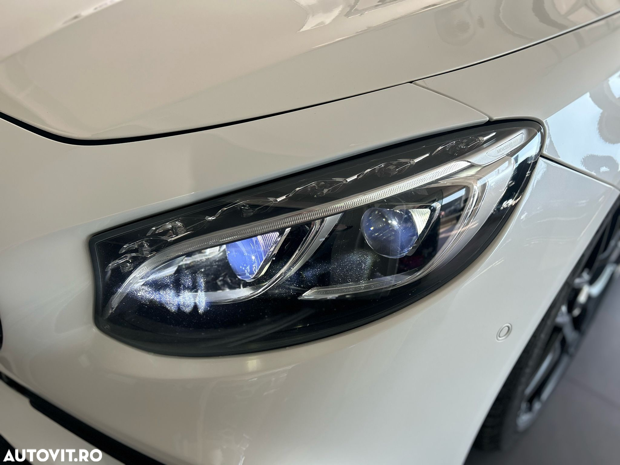 Mercedes-Benz S AMG 63 4MATIC Coupe Aut - 24