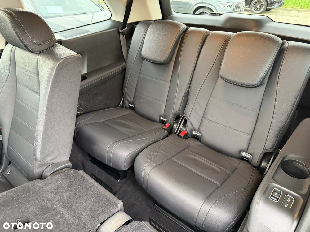 Mercedes-Benz GLS - 21