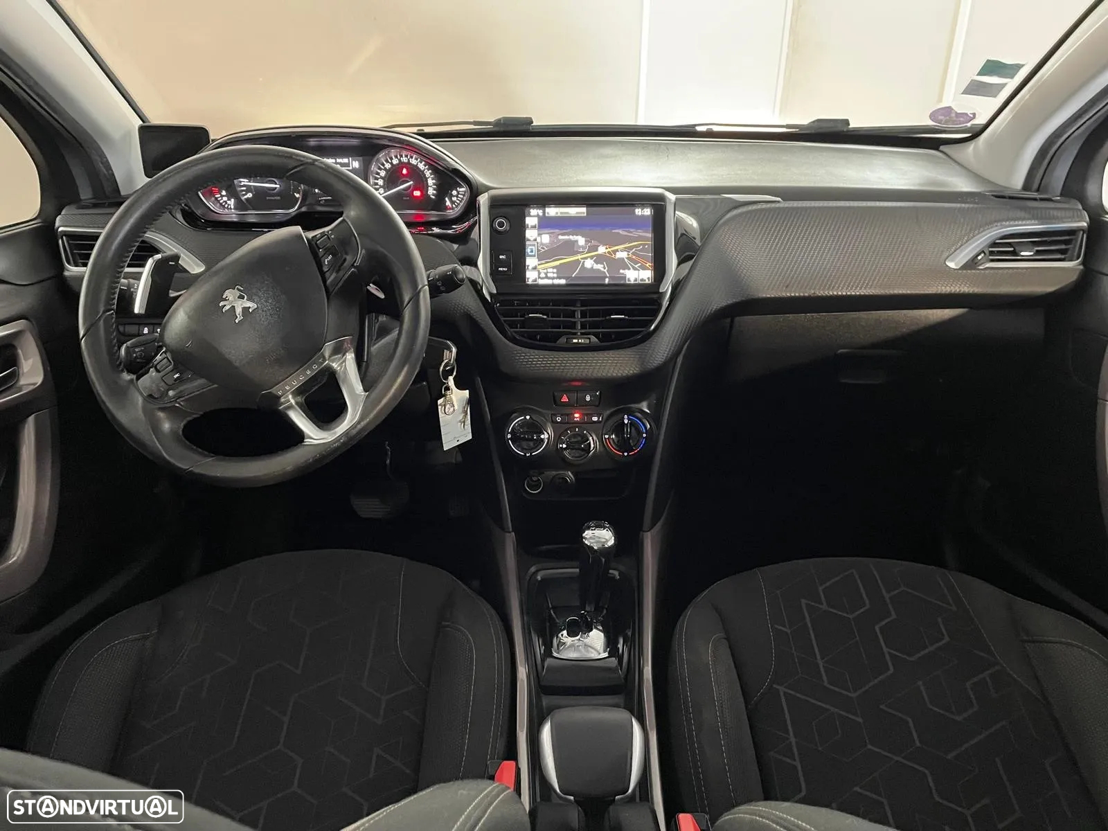 Peugeot 2008 - 40