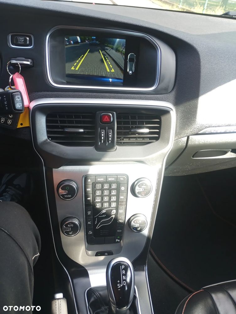 Volvo V40 Cross Country D3 Geartronic Ocean Race - 27