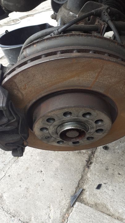 Tarcze klocki Passat B7 B6 przód - 1