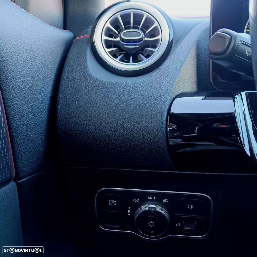 Mercedes-Benz EQA 300 4Matic AMG Line - 33