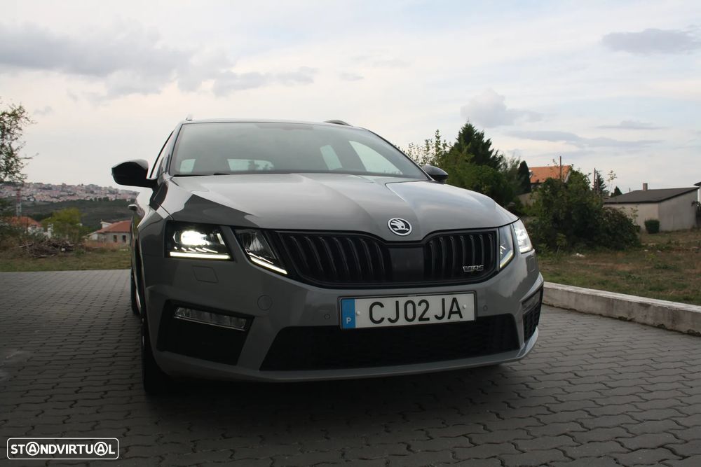 Skoda Octavia Break 2.0 TDI DSG RS - 17