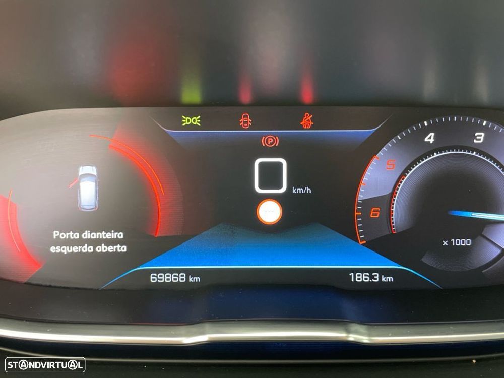 Peugeot 3008 1.5 BlueHDi Active - 9