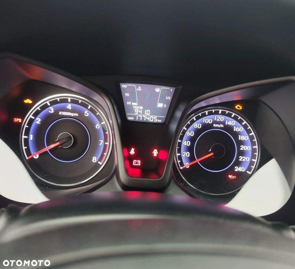 Hyundai ix20 1.4 Trend - 8