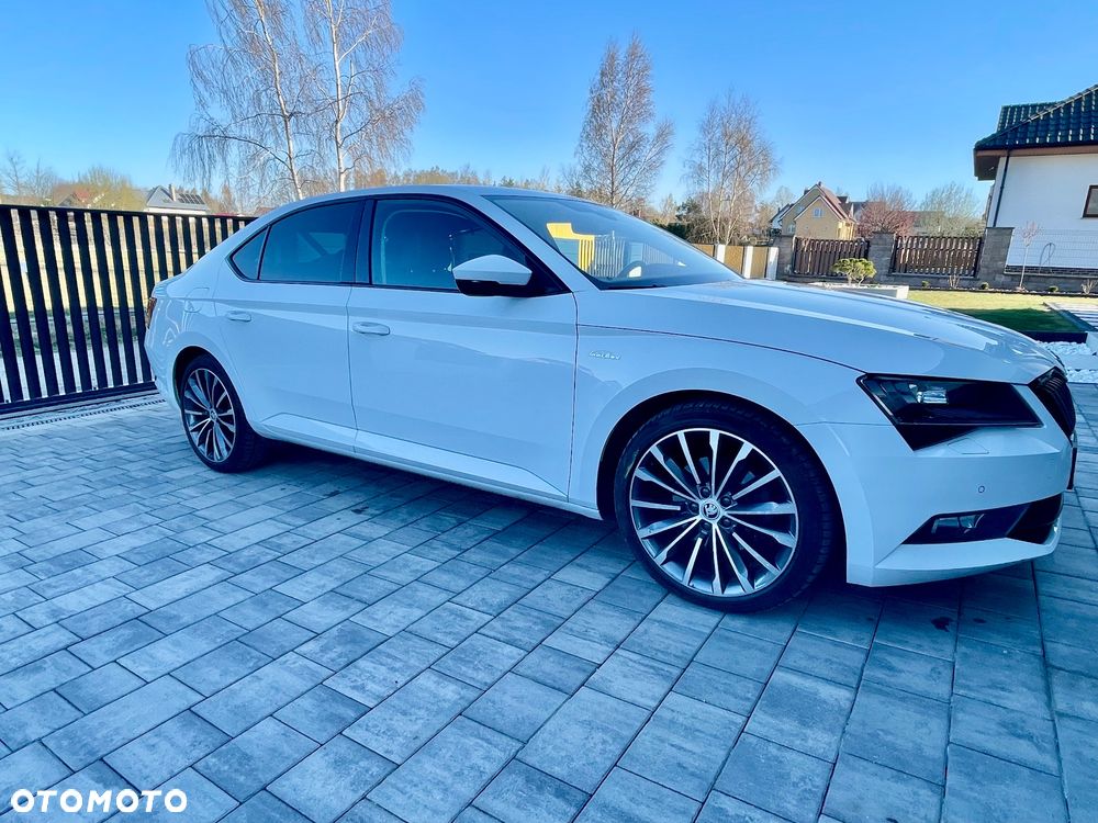 Skoda Superb 2.0 TDI L&K DSG - 9
