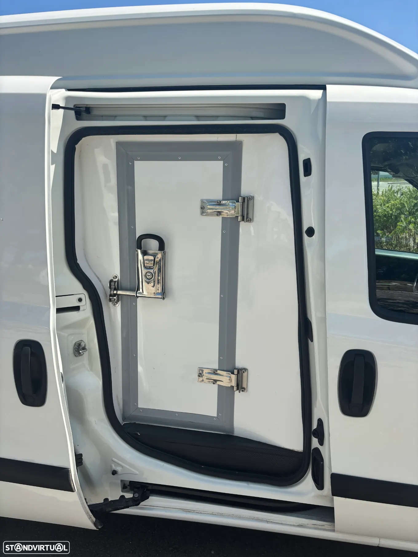 Fiat Doblo XL c/Frio Teto Elevado IVA - 13