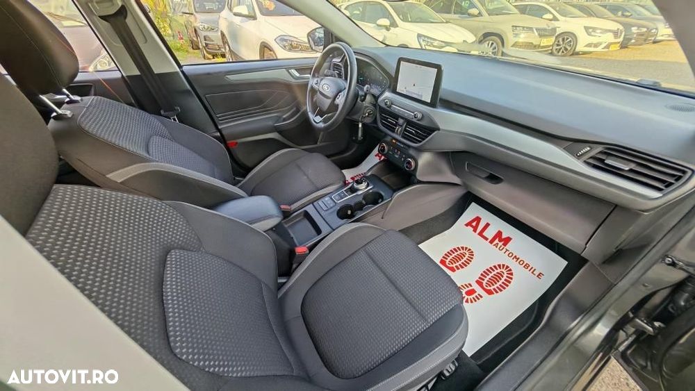 Ford Focus - 6