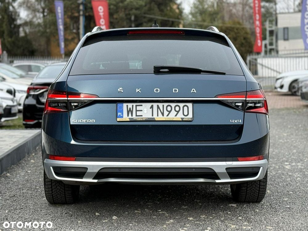 Skoda Superb 2.0 TDI SCR 4x4 Scout DSG - 9
