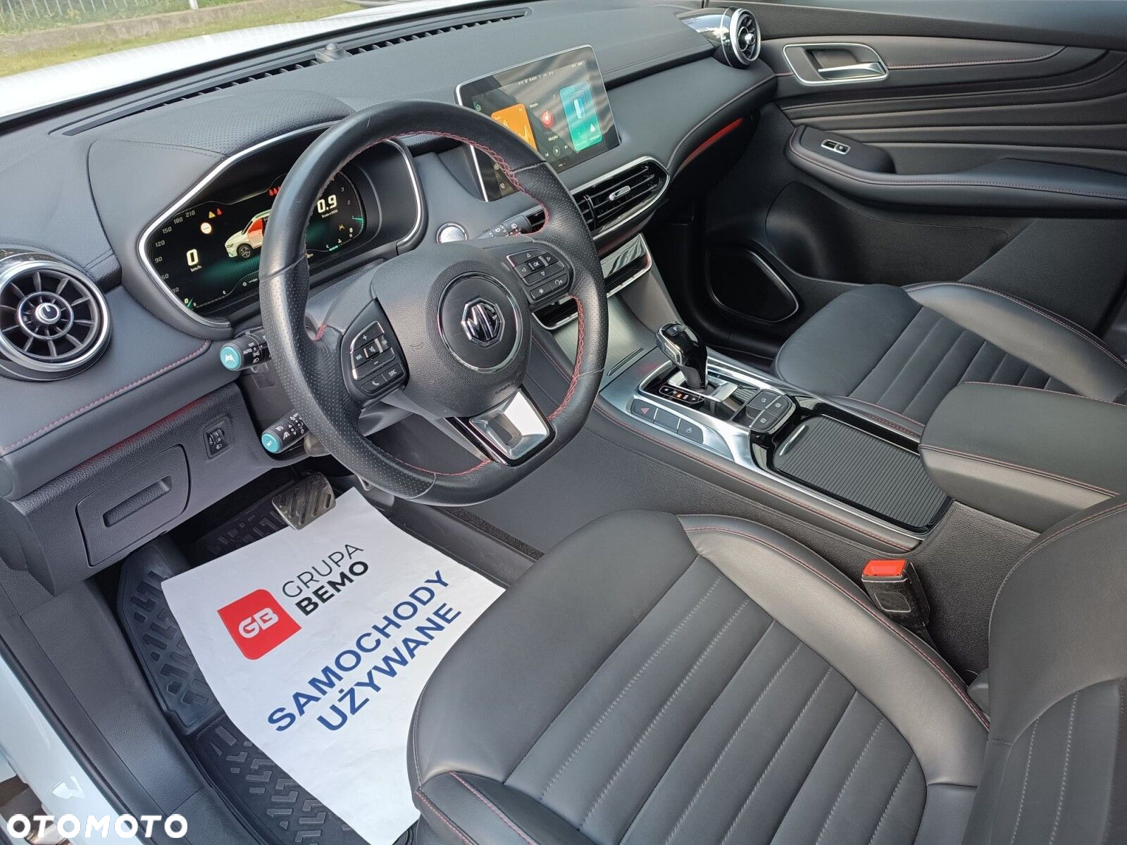 MG HS 1.5 T-GDI Exclusive DCT - 10