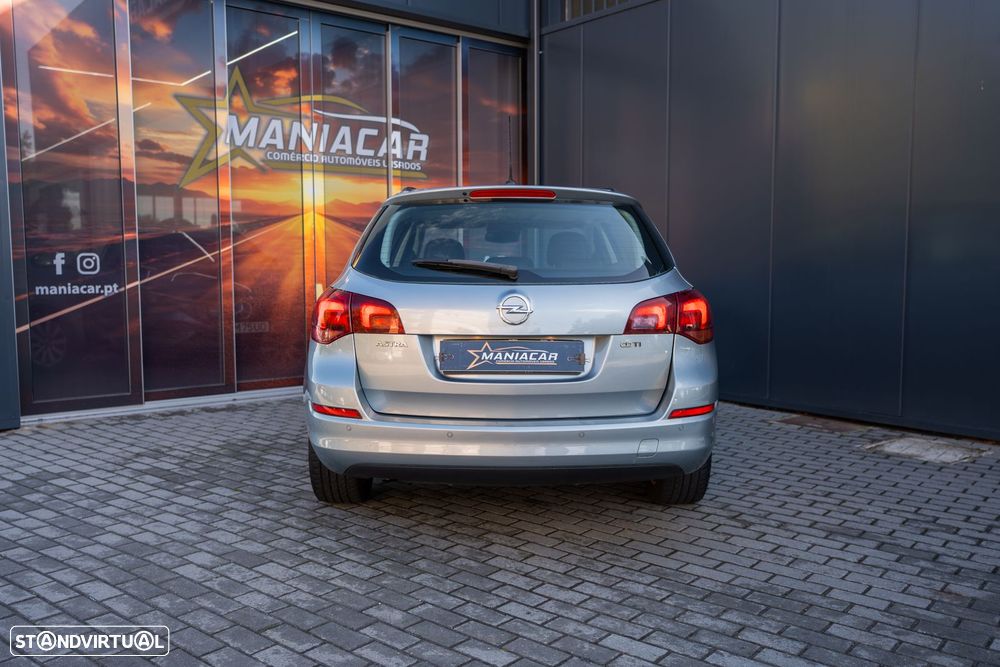Opel Astra Sports Tourer - 6