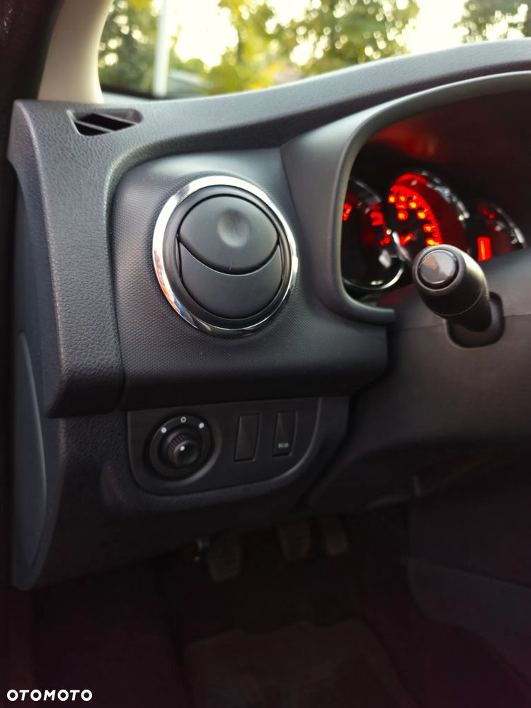 Dacia Sandero 0.9 TCe Laureate - 26