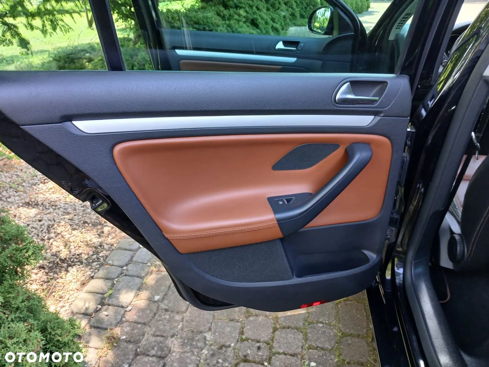 Volkswagen Golf Variant 2.0 TDI DPF DSG Exclusive - 12