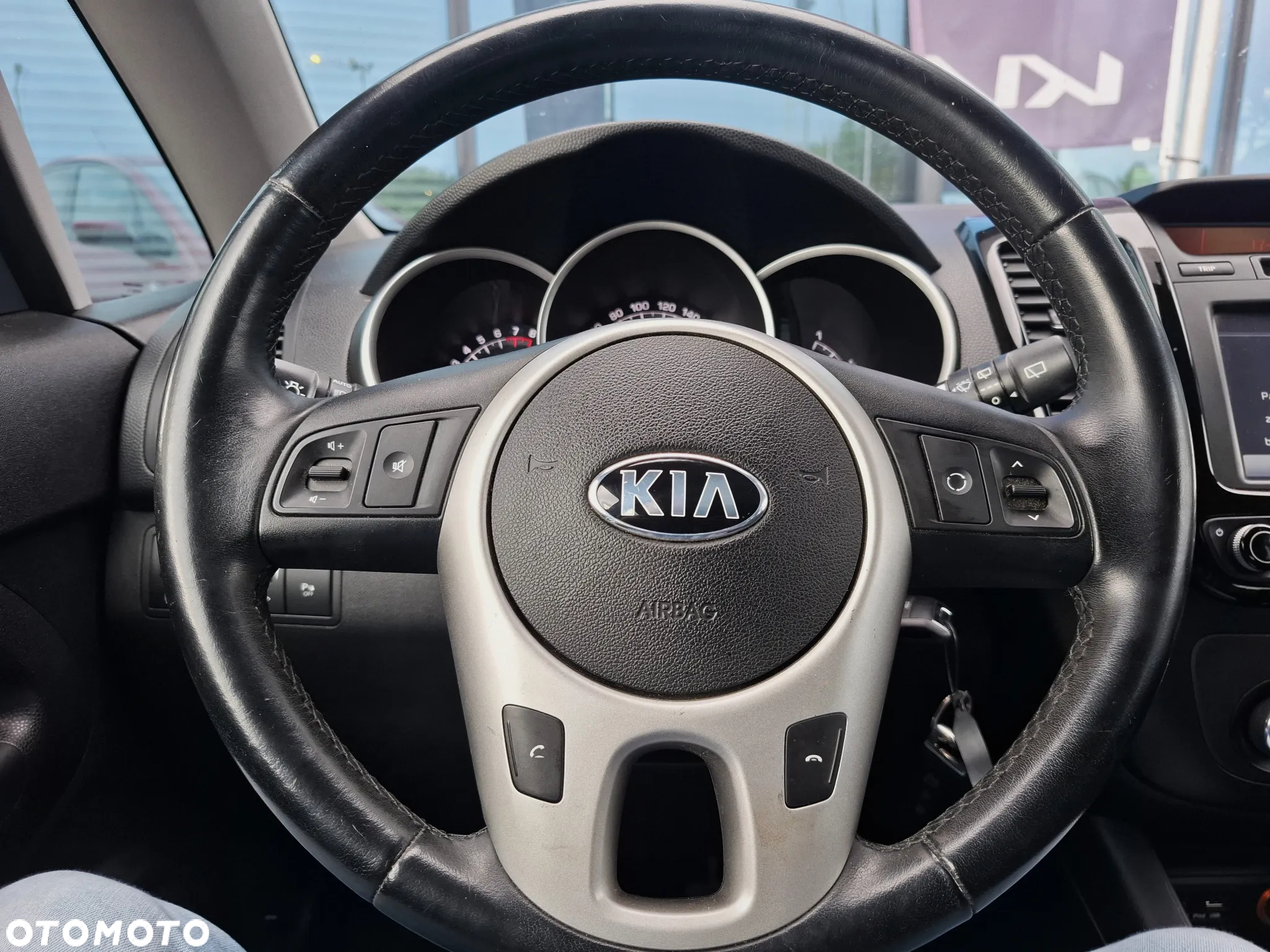 Kia Venga 1.4 Business Line - 13