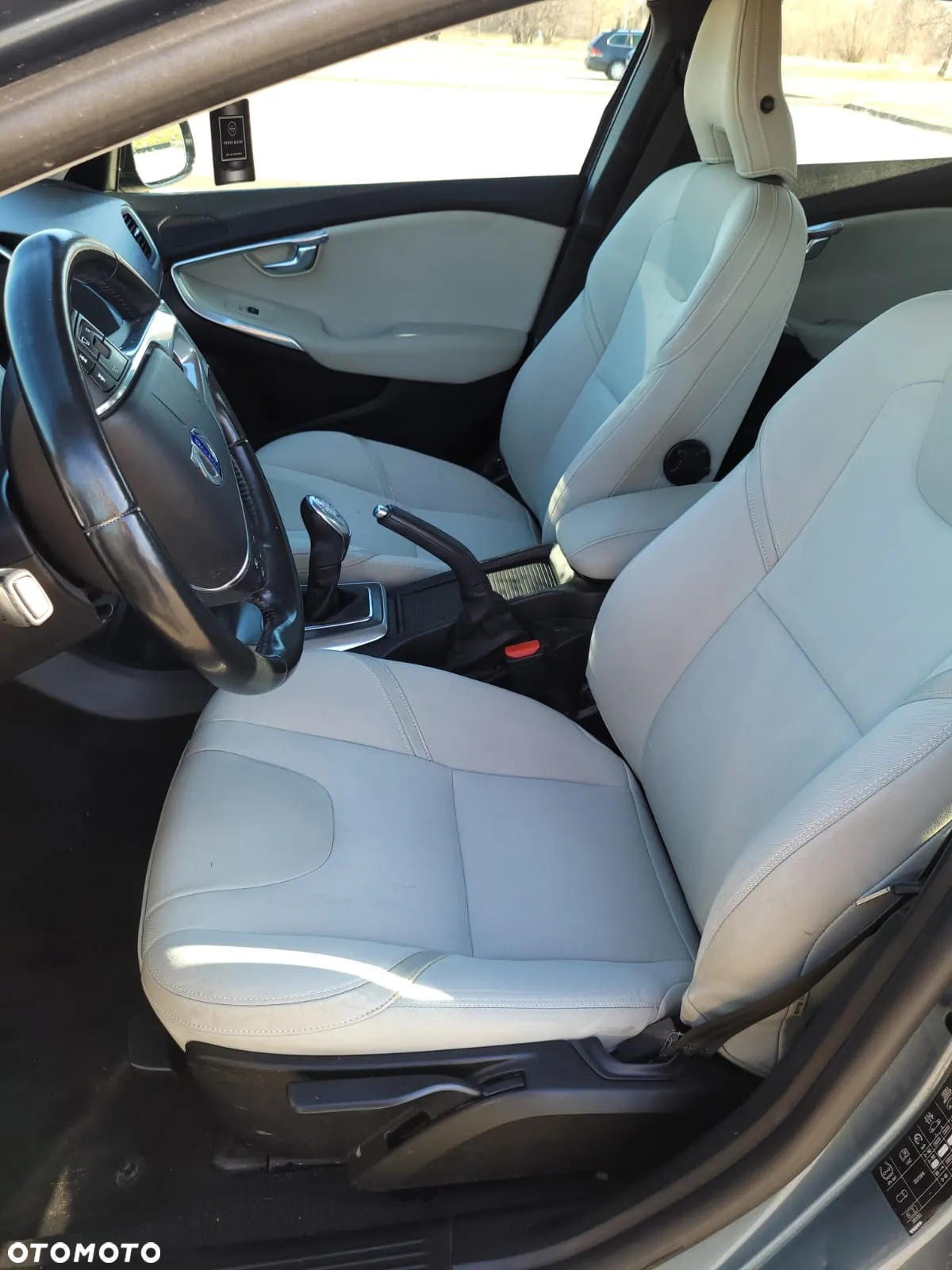 Volvo V40 T3 - 8