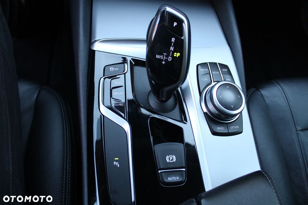 BMW Seria 5 520d M Sport Edition - 32
