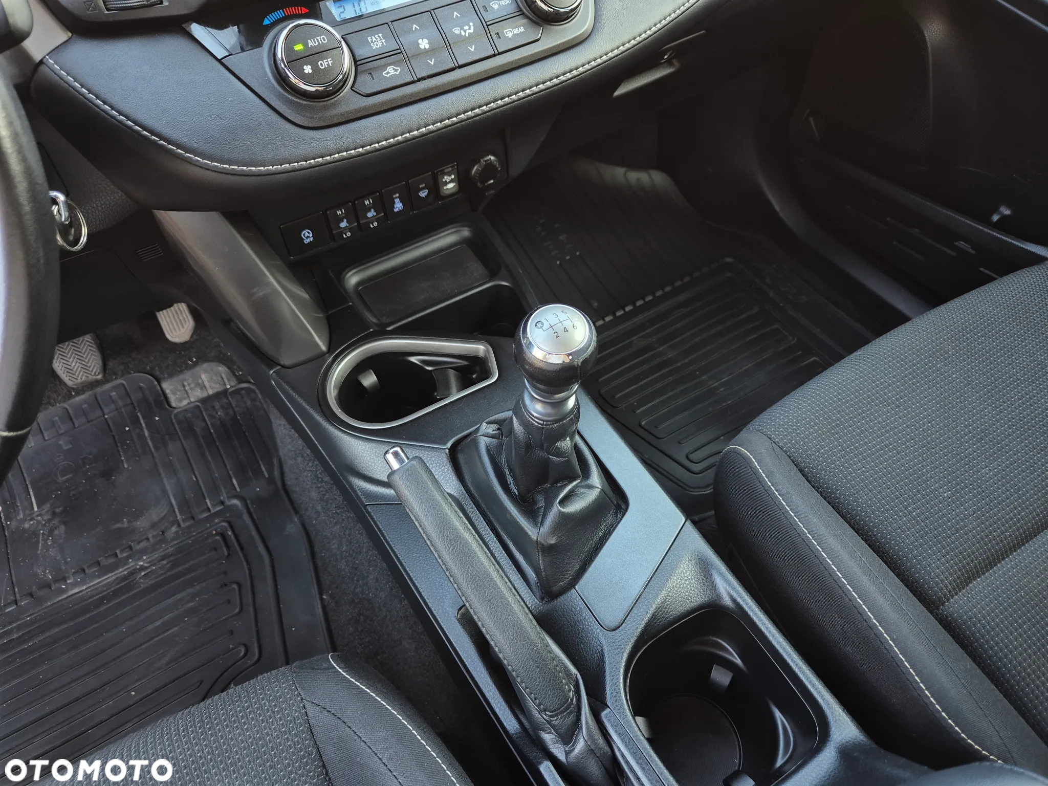 Toyota RAV4 2.0 D-4D Premium 4x2 - 26