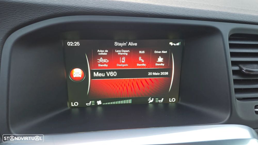 Volvo V60 D6 Plug-In-Hybrid AWD Geartronic Summum - 43