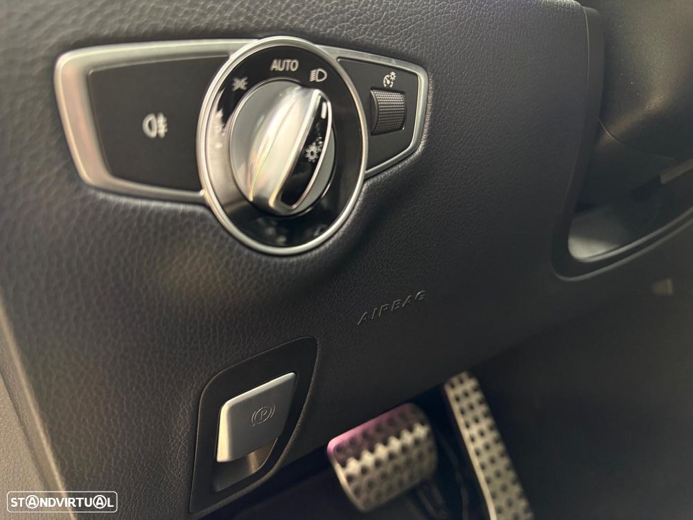 Mercedes-Benz E 220 d 4Matic 9G-TRONIC AMG Line - 33