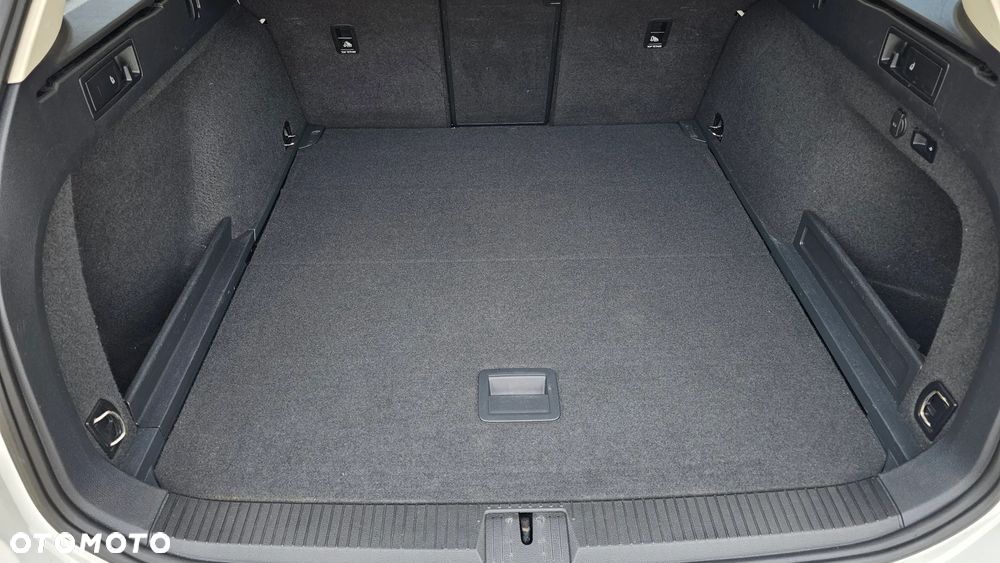 Volkswagen Passat 2.0 TDI BMT Highline - 40