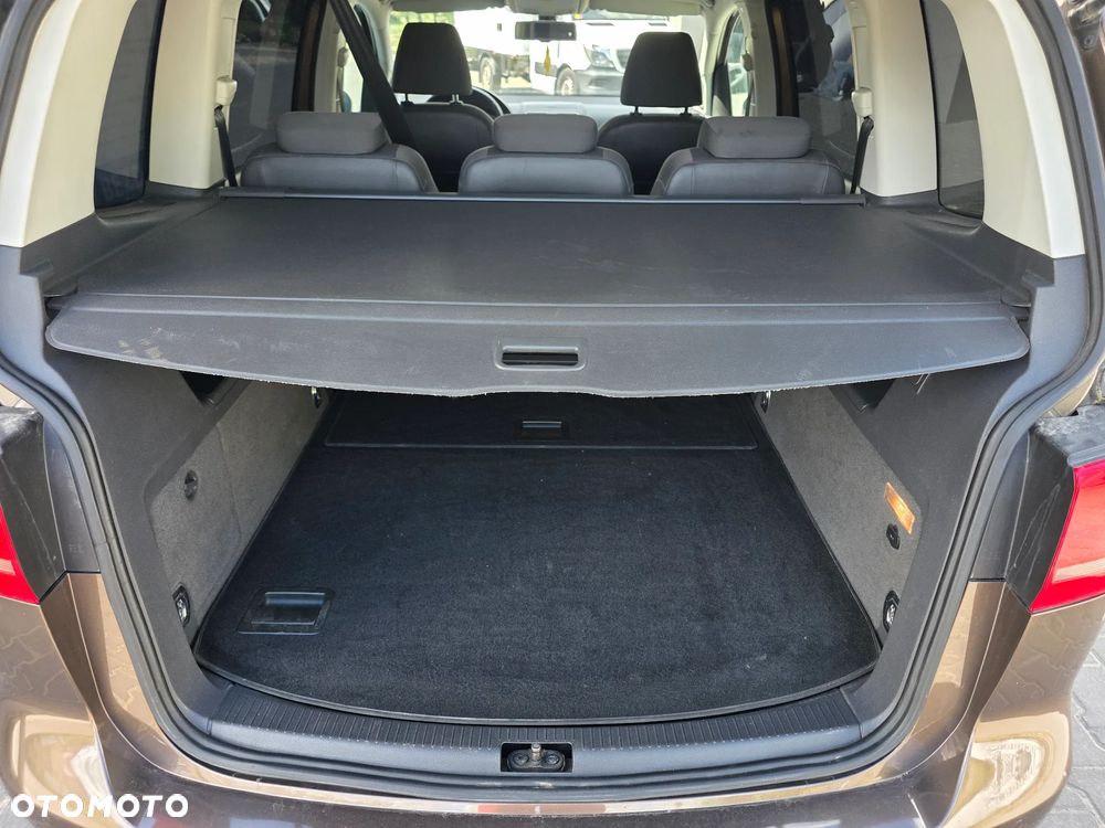 Volkswagen Touran 1.6 TDI DPF Comfortline - 12