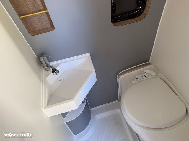 VW Grand California Siesta Pacific - 22