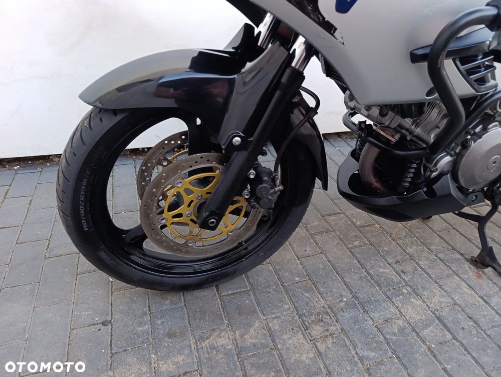 Suzuki V-STROM - 9