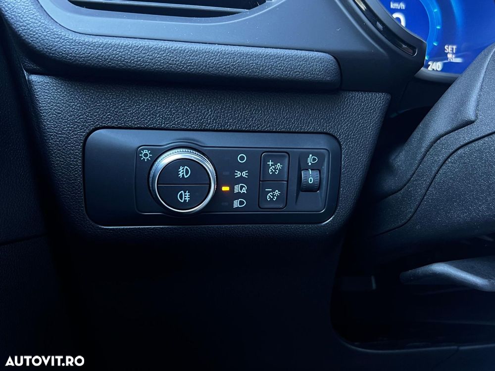 Ford Kuga 2.5 Duratec FHEV ST-LINE - 20