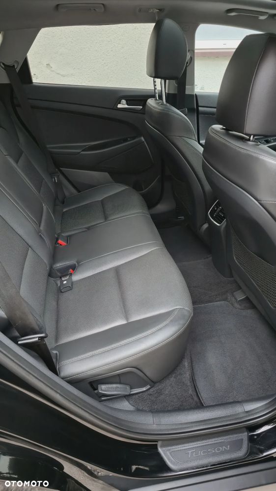 Hyundai Tucson - 16