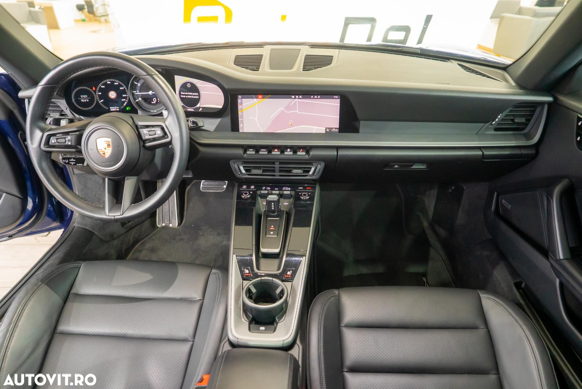 Porsche 911 Carrera 4 PDK - 7