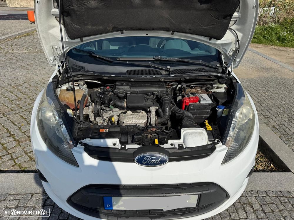 Ford Fiesta - 15
