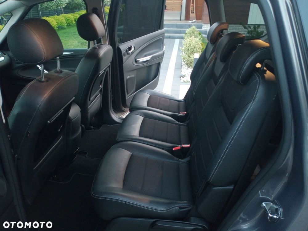 Ford S-Max 2.0 TDCi DPF Titanium - 19