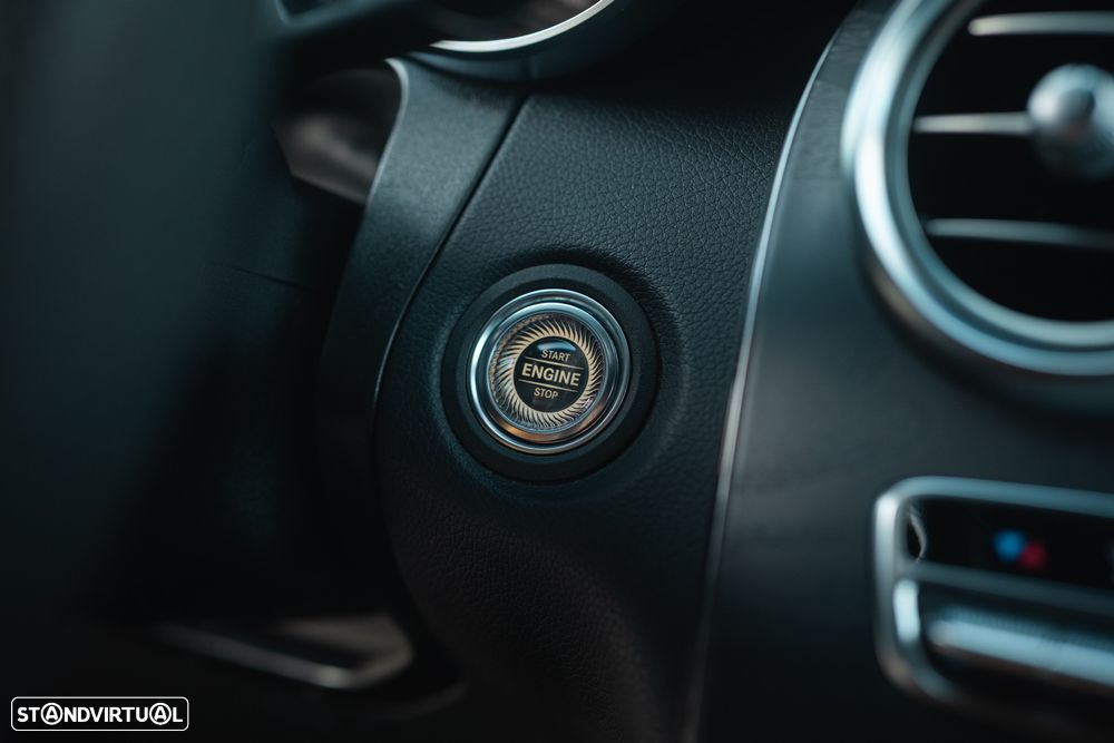 Mercedes-Benz GLC 300 de Coupe 4Matic 9G-TRONIC AMG Line Plus - 29