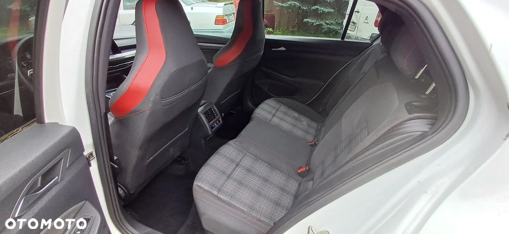 Volkswagen Golf VIII 2.0 TSI GTI DSG - 9
