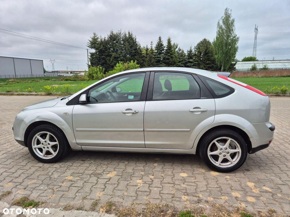 Ford Focus 1.6 TDCi Ambiente - 22