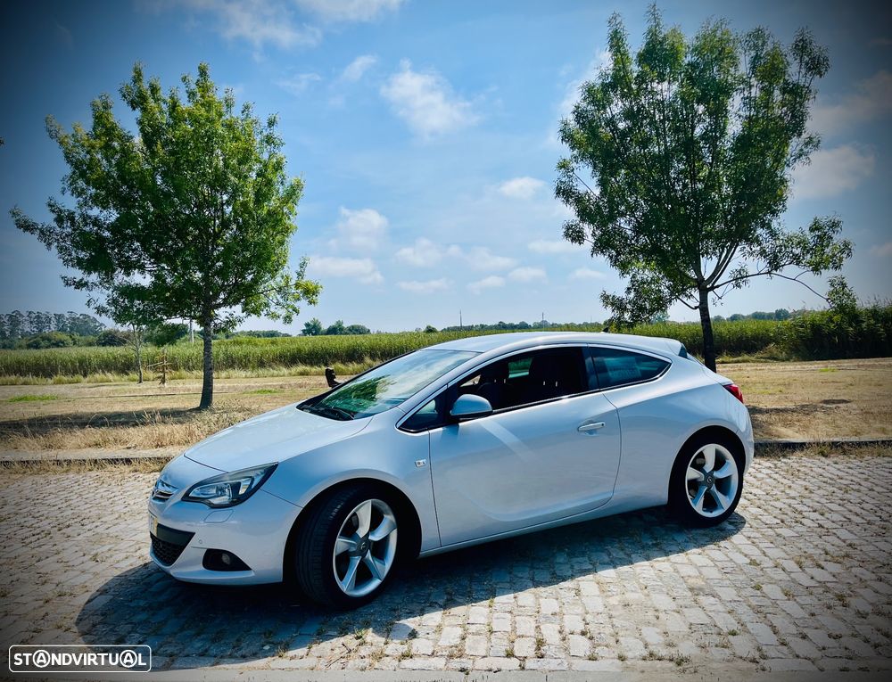 Opel Astra GTC 2.0 CDTi S/S - 3