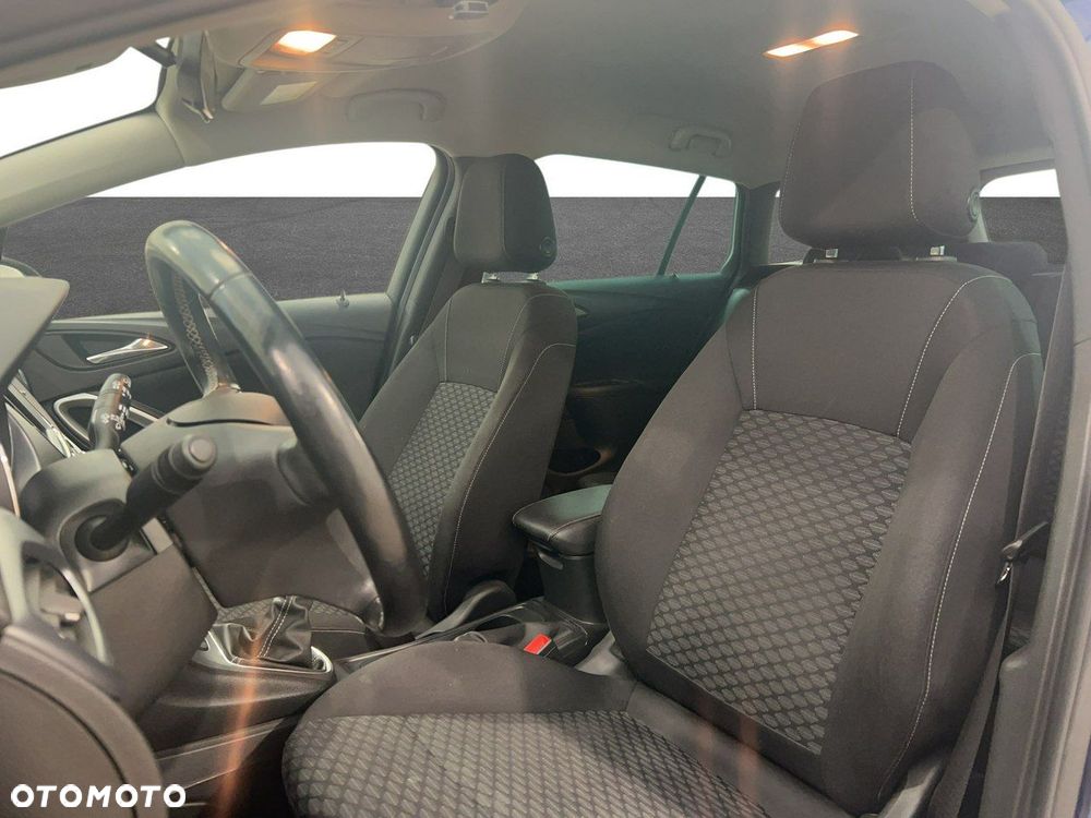 Opel Astra - 16