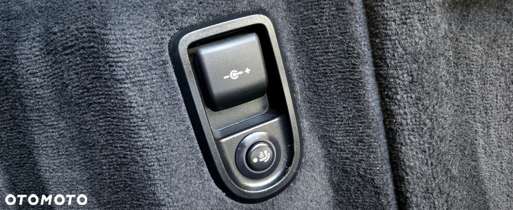 BMW Seria 5 520d Luxury Line - 37