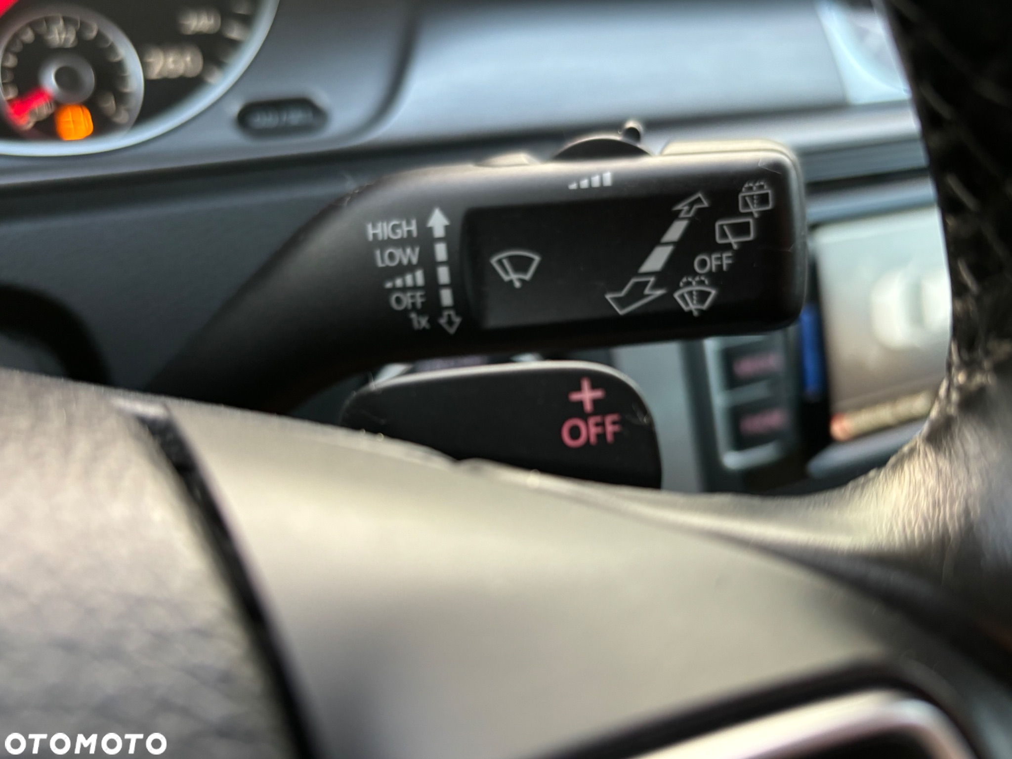 Volkswagen Passat - 16